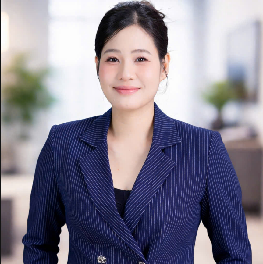 Bà Đinh Thị Huyền