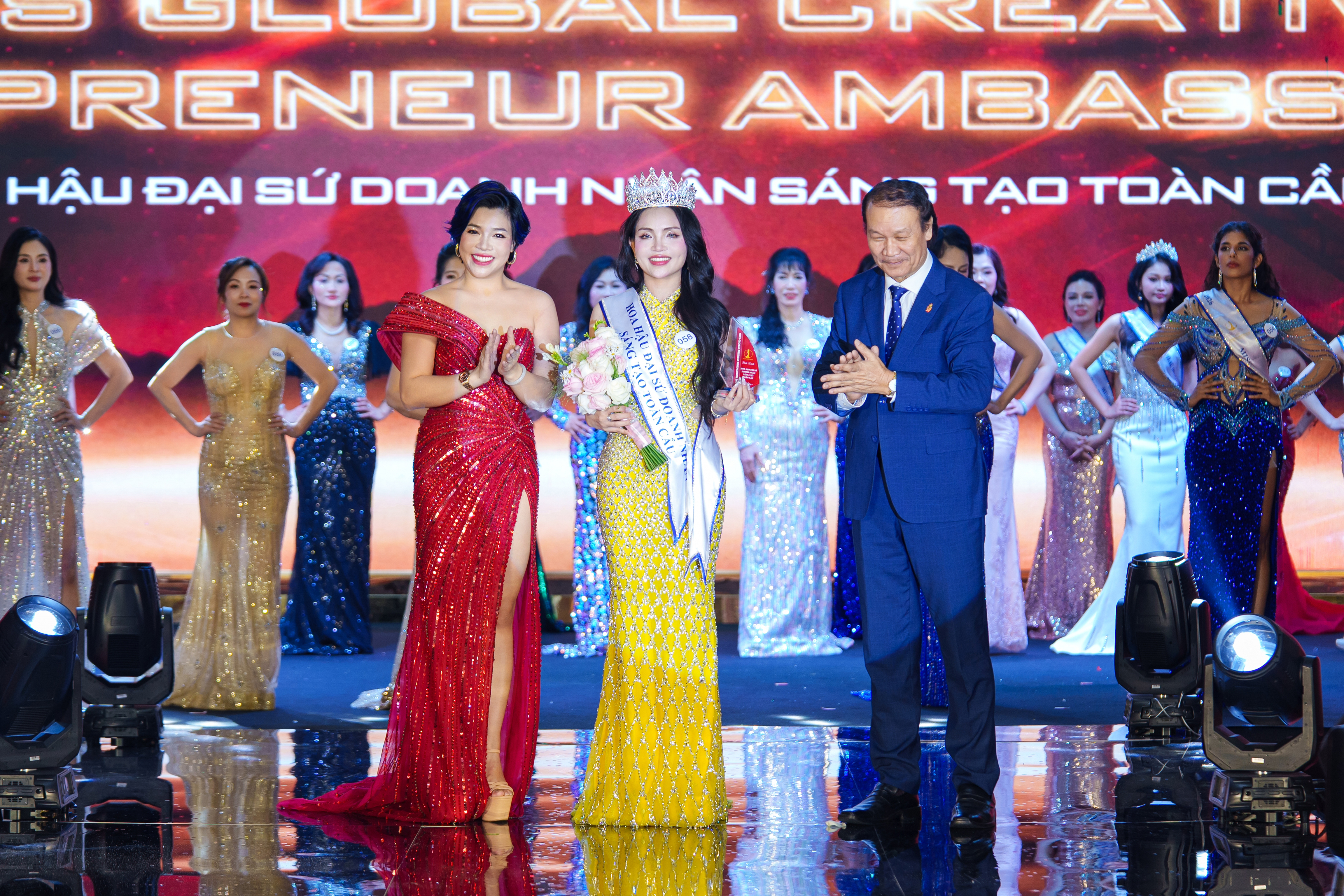 Vũ Thị Oanh đăng quang Hoa hậu Đại sứ Doanh nhân Sáng tạo Toàn cầu 2026 tại Trung Quốc